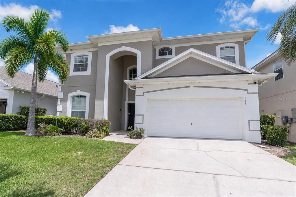 Active With Contract: $548,900 (7 beds, 4 baths, 3224 Square Feet)