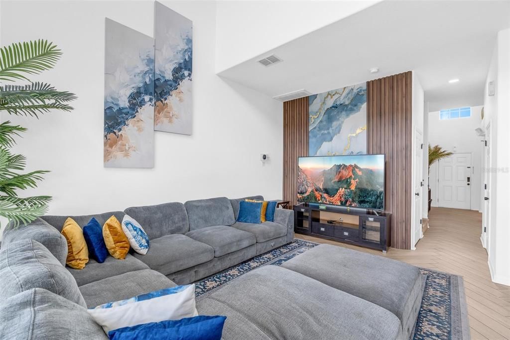 Active With Contract: $548,900 (7 beds, 4 baths, 3224 Square Feet)