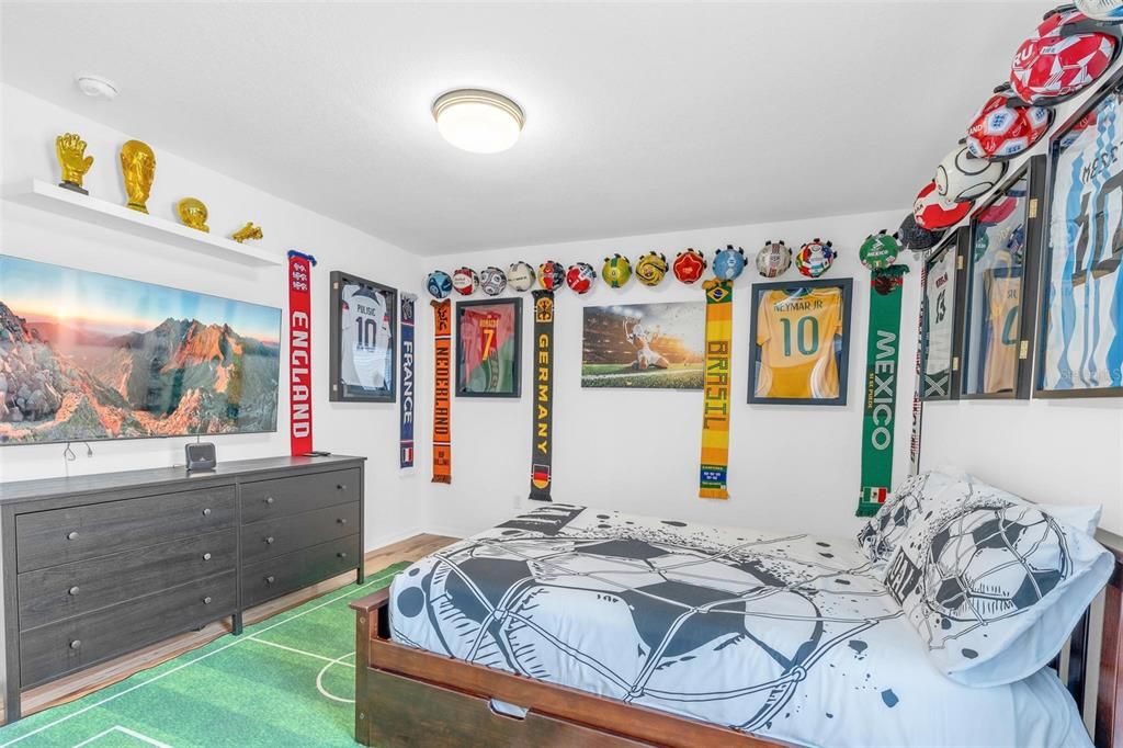 Active With Contract: $548,900 (7 beds, 4 baths, 3224 Square Feet)