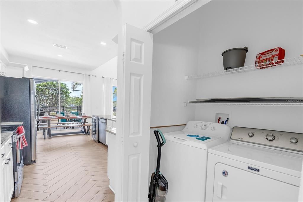 Active With Contract: $548,900 (7 beds, 4 baths, 3224 Square Feet)