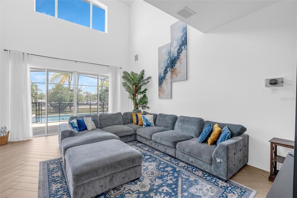 Active With Contract: $548,900 (7 beds, 4 baths, 3224 Square Feet)