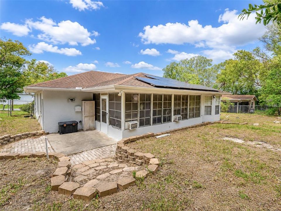 For Sale: $275,000 (2 beds, 2 baths, 1656 Square Feet)