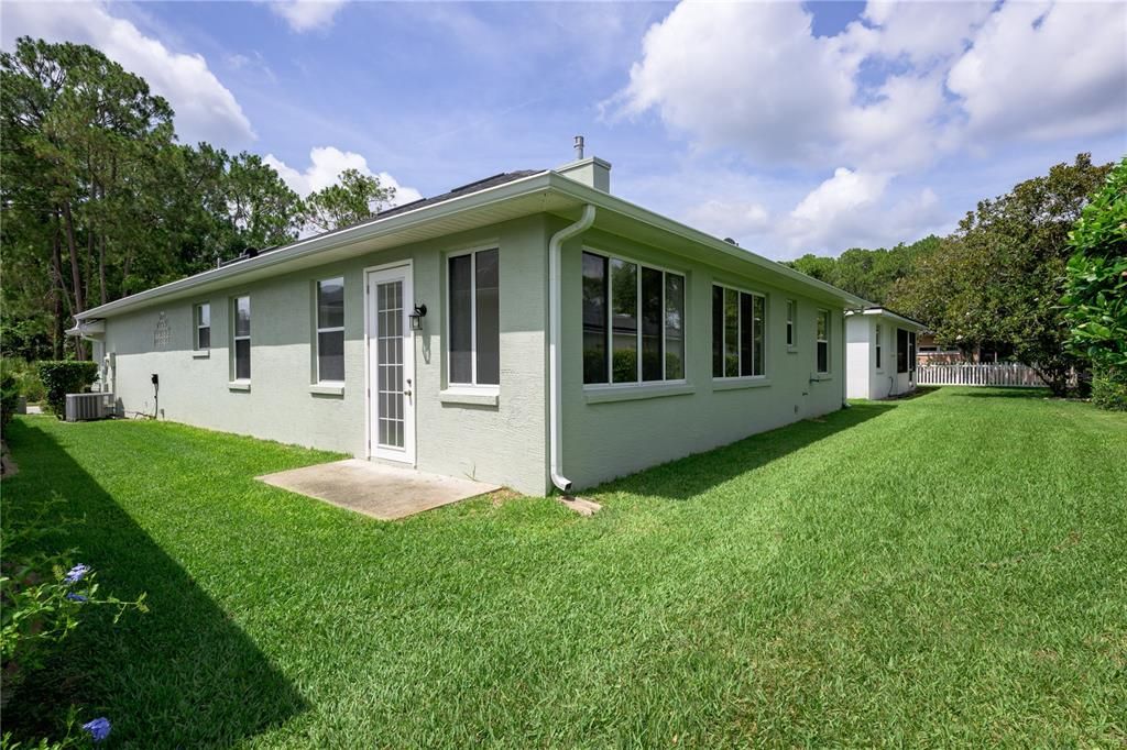 For Sale: $359,900 (2 beds, 2 baths, 1791 Square Feet)