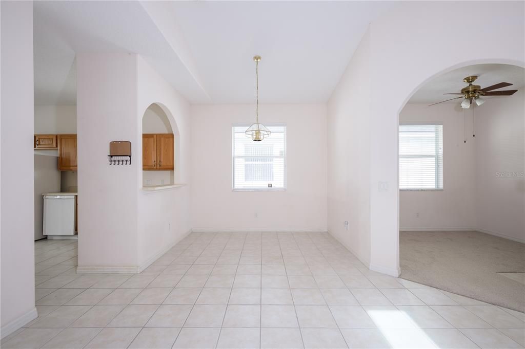 For Sale: $359,900 (2 beds, 2 baths, 1791 Square Feet)