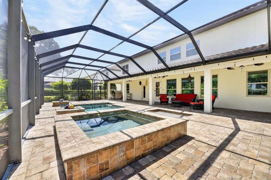 For Sale: $1,400,000 (6 beds, 4 baths, 4750 Square Feet)