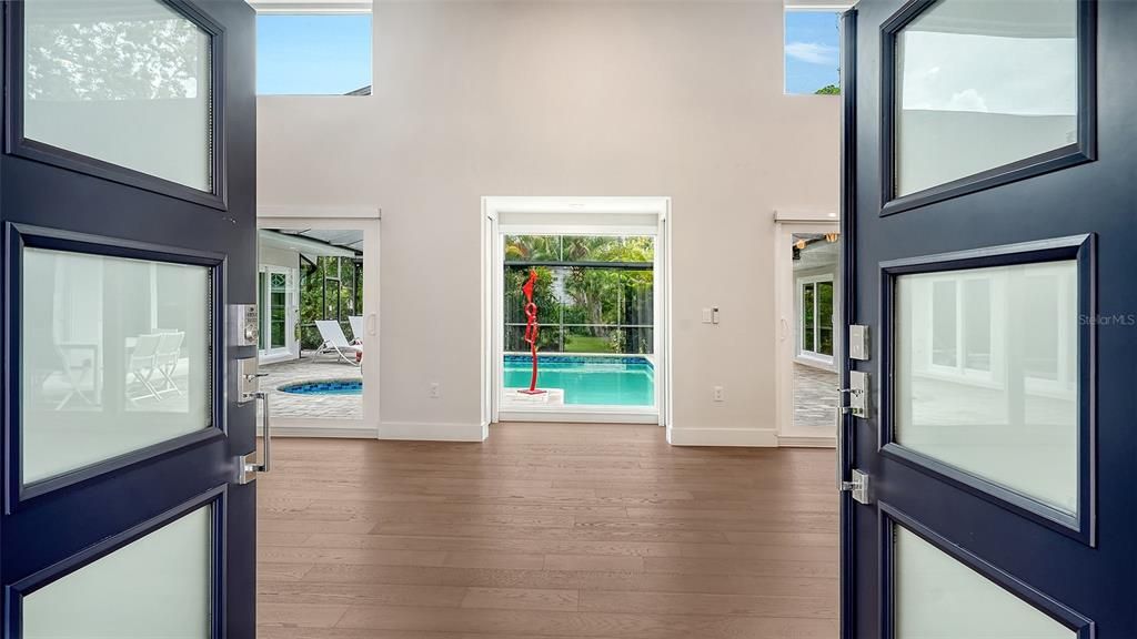 For Sale: $1,915,000 (4 beds, 3 baths, 2820 Square Feet)