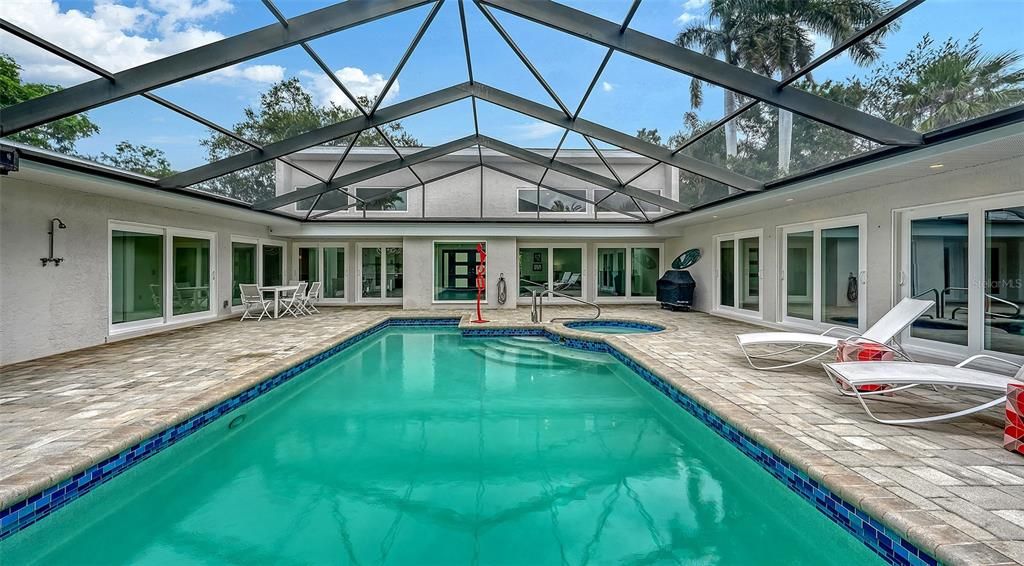 For Sale: $1,915,000 (4 beds, 3 baths, 2820 Square Feet)