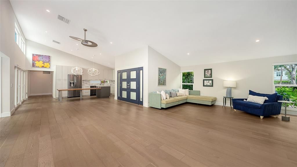 For Sale: $1,915,000 (4 beds, 3 baths, 2820 Square Feet)