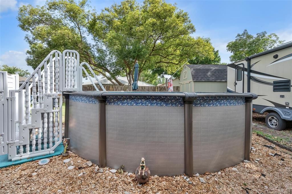 Active With Contract: $180,000 (3 beds, 1 baths, 1014 Square Feet)