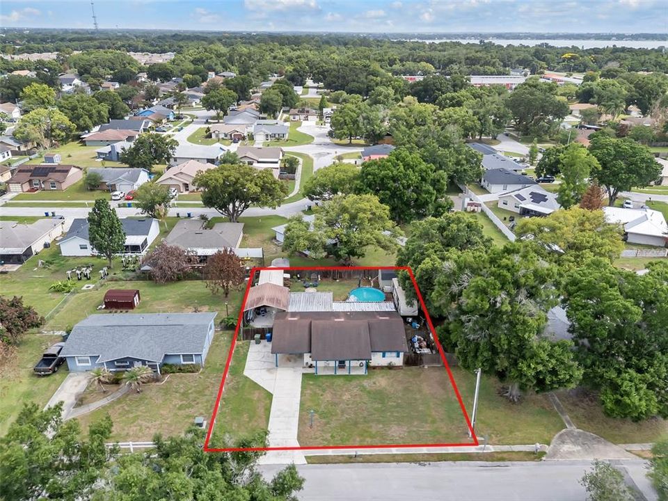 Active With Contract: $180,000 (3 beds, 1 baths, 1014 Square Feet)