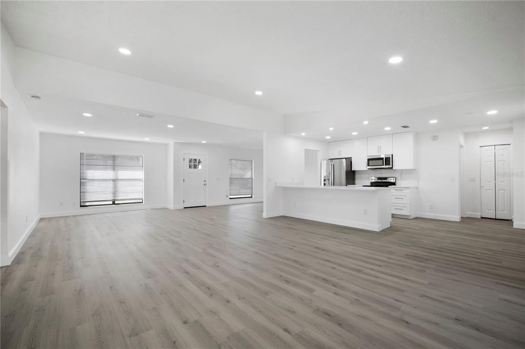 Active With Contract: $399,000 (4 beds, 2 baths, 1888 Square Feet)