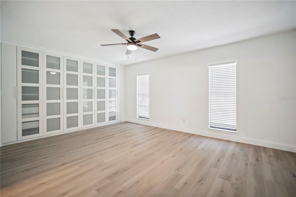 Active With Contract: $399,000 (4 beds, 2 baths, 1888 Square Feet)