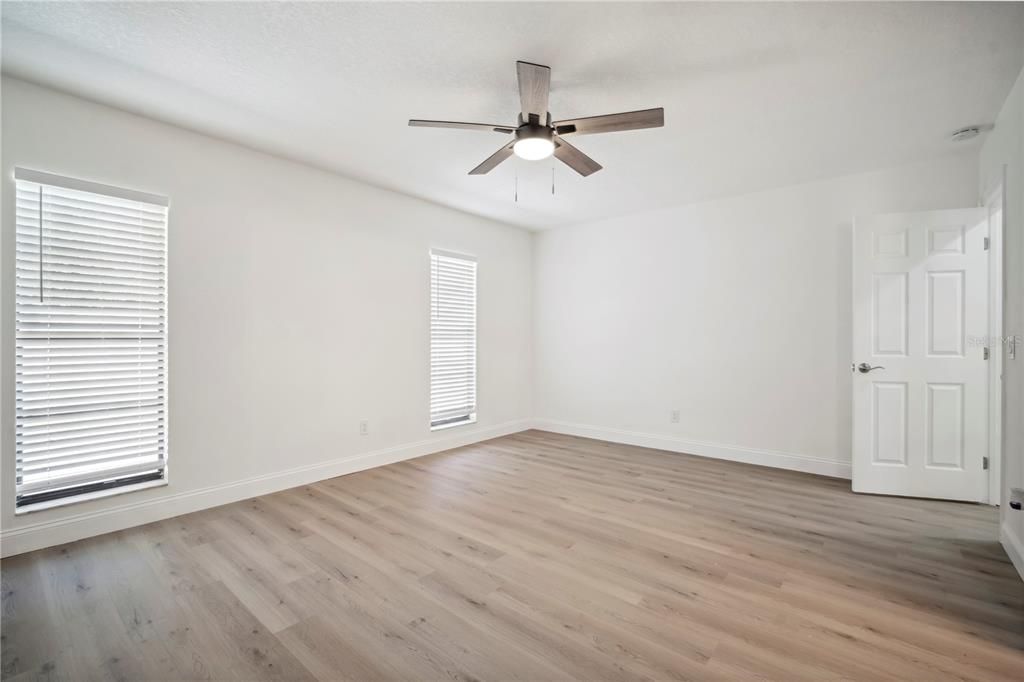 Active With Contract: $399,000 (4 beds, 2 baths, 1888 Square Feet)