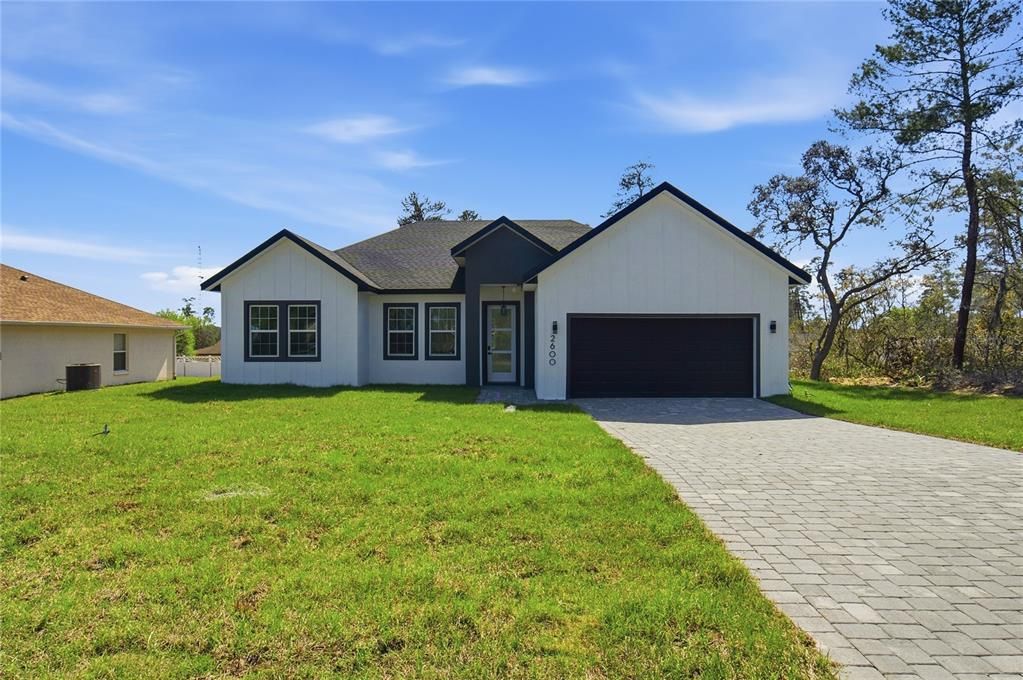 For Rent: $2,100 (4 beds, 3 baths, 1896 Square Feet)