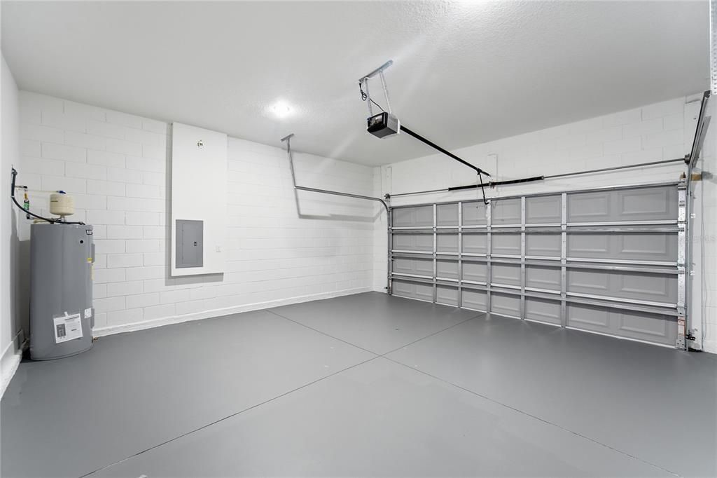 For Rent: $2,100 (4 beds, 3 baths, 1896 Square Feet)