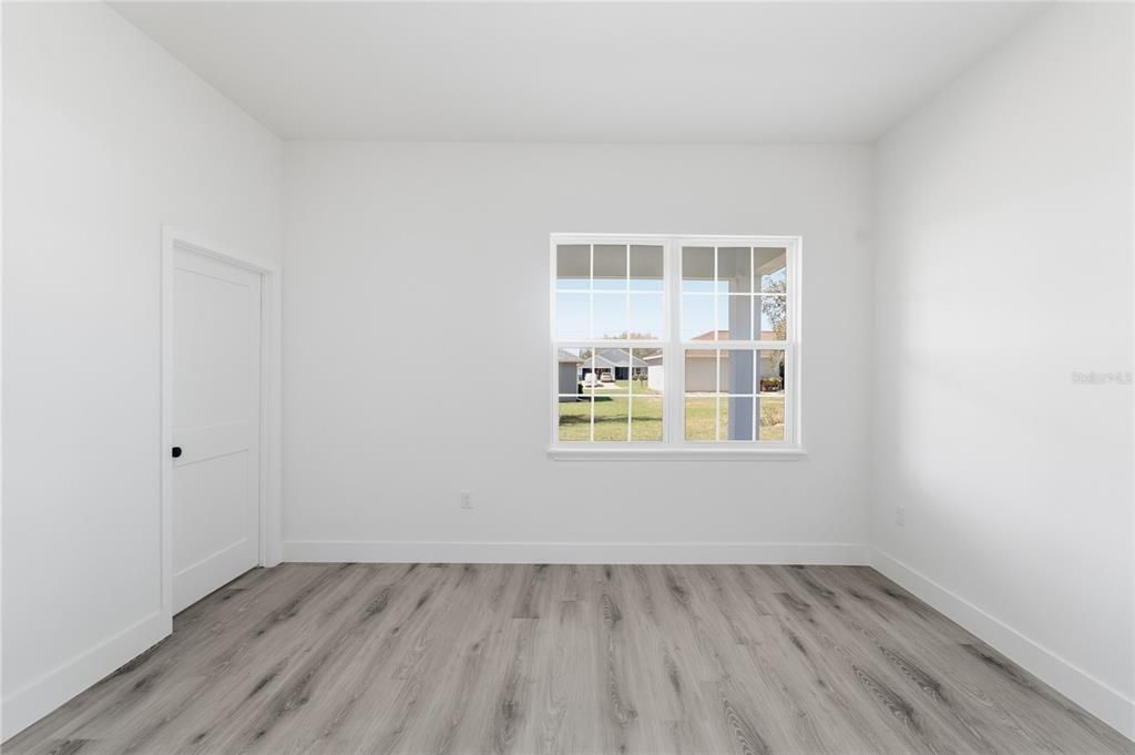 For Rent: $2,100 (4 beds, 3 baths, 1896 Square Feet)