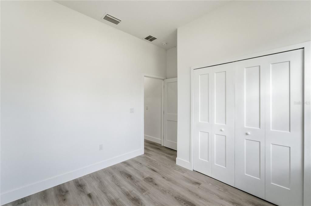 For Rent: $2,100 (4 beds, 3 baths, 1896 Square Feet)