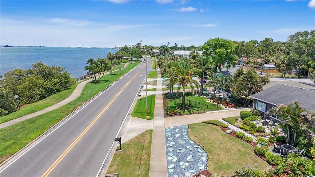 For Sale: $1,295,000 (3 beds, 3 baths, 2367 Square Feet)