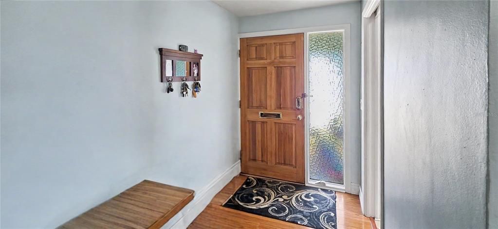 For Sale: $1,295,000 (3 beds, 3 baths, 2367 Square Feet)