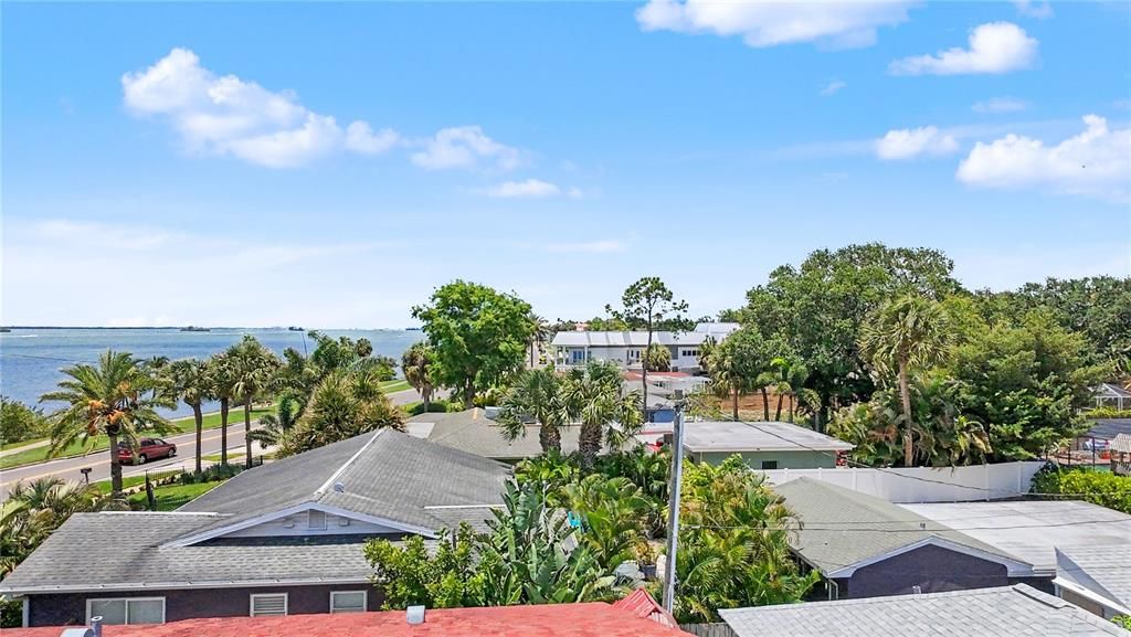 For Sale: $1,295,000 (3 beds, 3 baths, 2367 Square Feet)