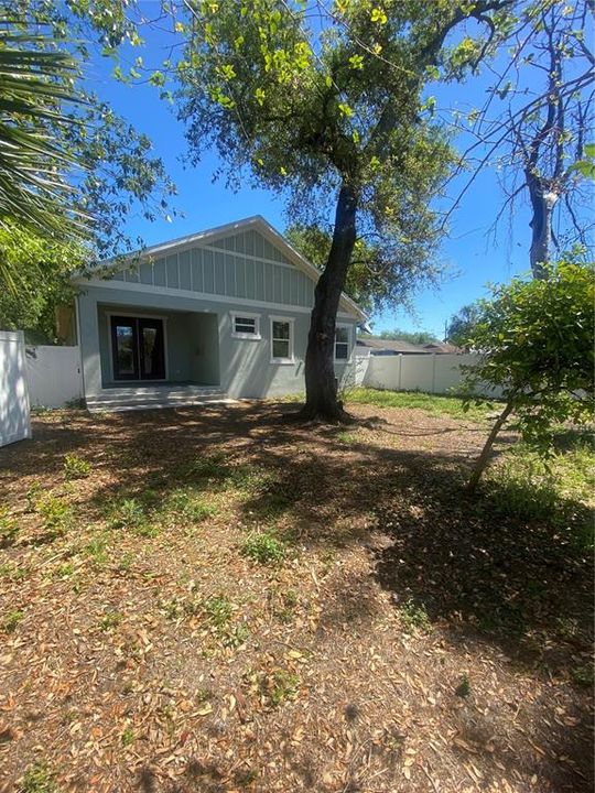 For Rent: $3,200 (3 beds, 2 baths, 1673 Square Feet)