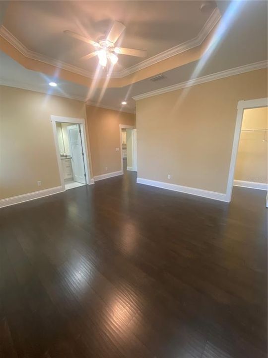 For Rent: $3,200 (3 beds, 2 baths, 1673 Square Feet)