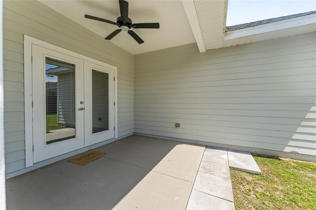 For Sale: $349,900 (4 beds, 2 baths, 1618 Square Feet)