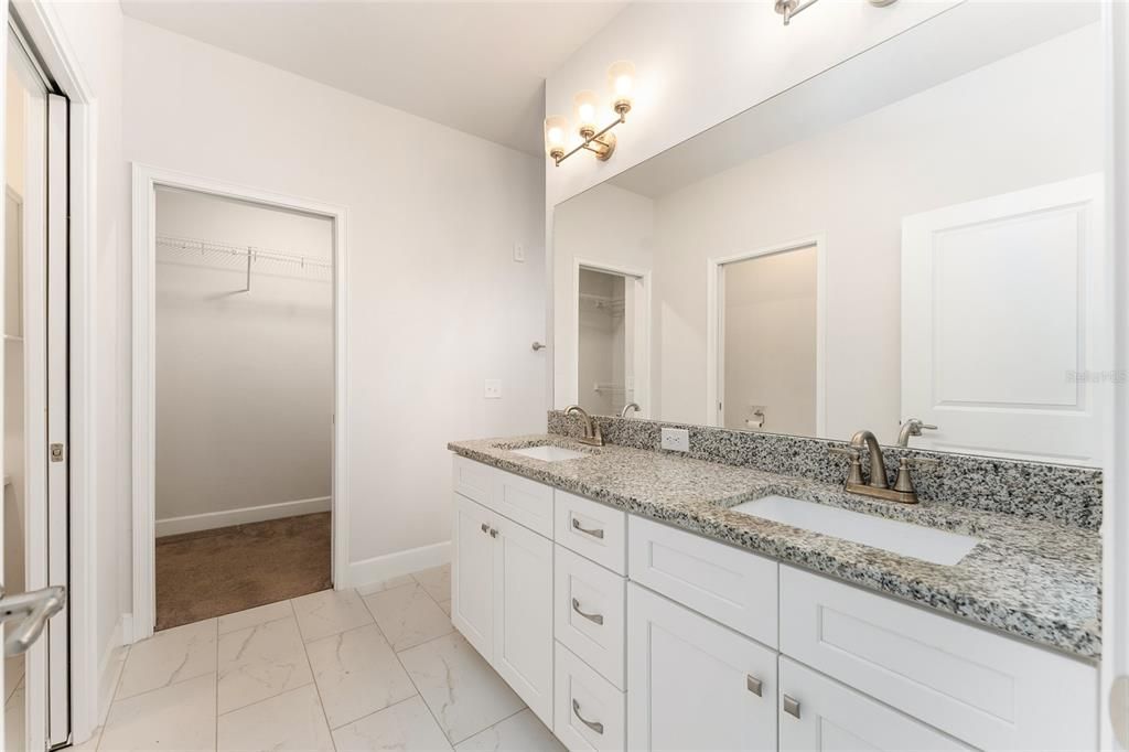 For Sale: $349,900 (4 beds, 2 baths, 1618 Square Feet)