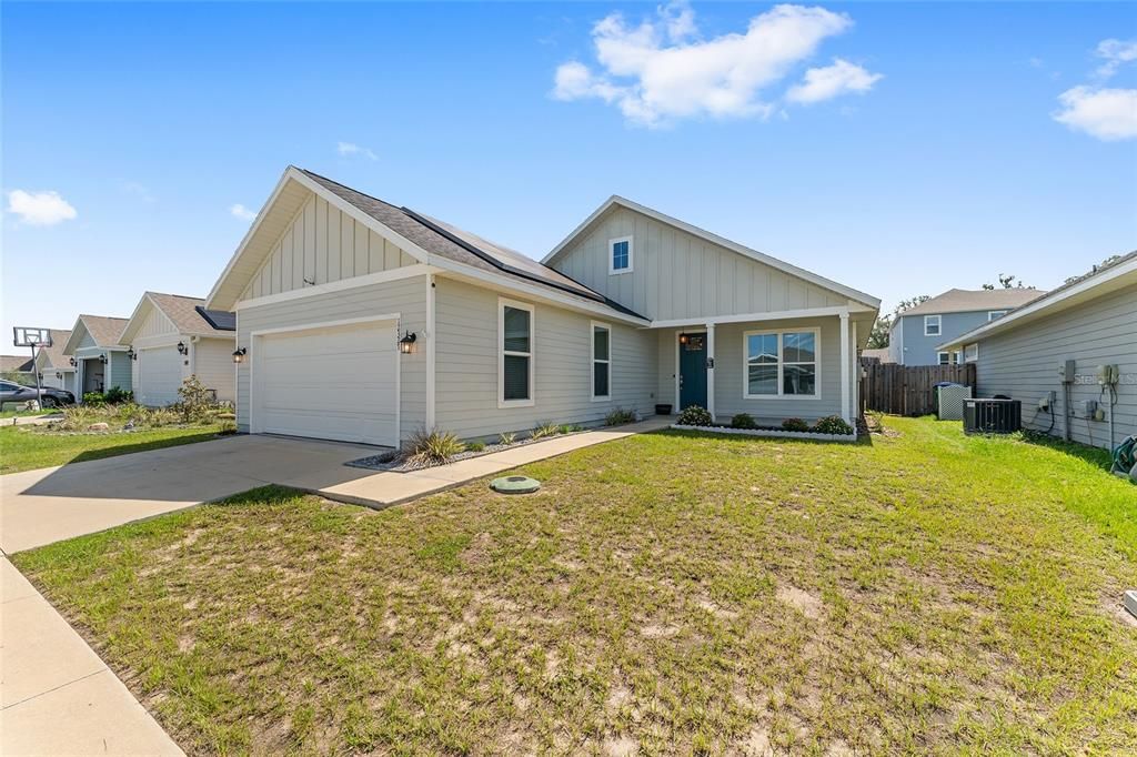 For Sale: $349,900 (4 beds, 2 baths, 1618 Square Feet)