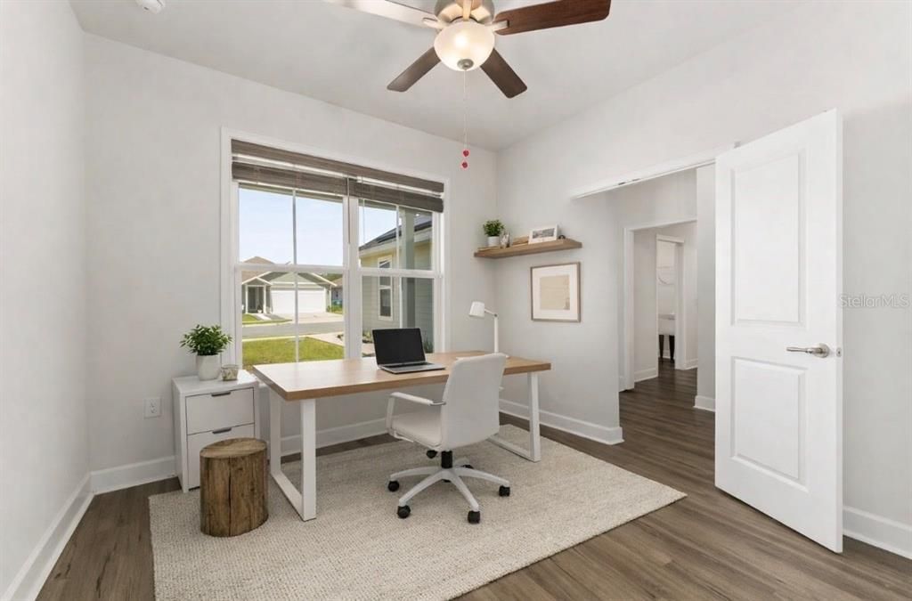 For Sale: $349,900 (4 beds, 2 baths, 1618 Square Feet)