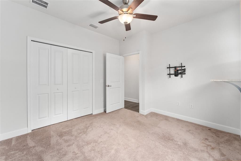 For Sale: $349,900 (4 beds, 2 baths, 1618 Square Feet)
