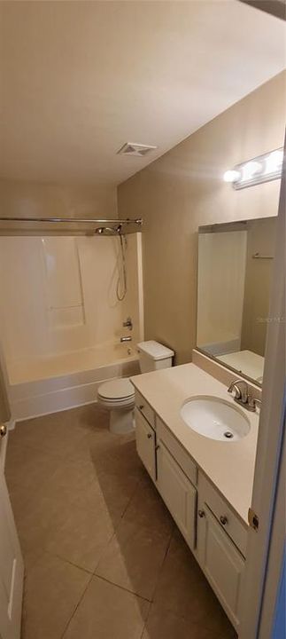 For Rent: $1,975 (3 beds, 2 baths, 1238 Square Feet)