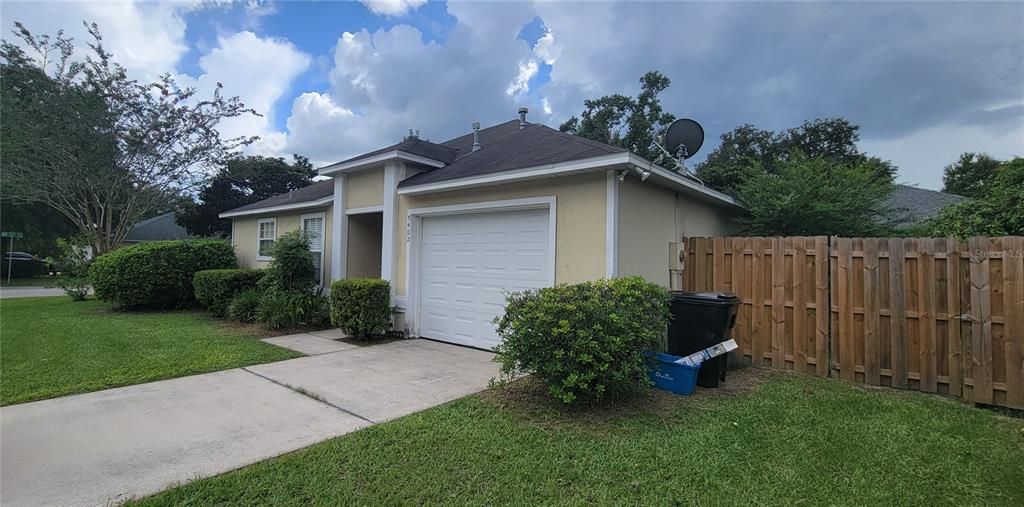For Rent: $1,975 (3 beds, 2 baths, 1238 Square Feet)