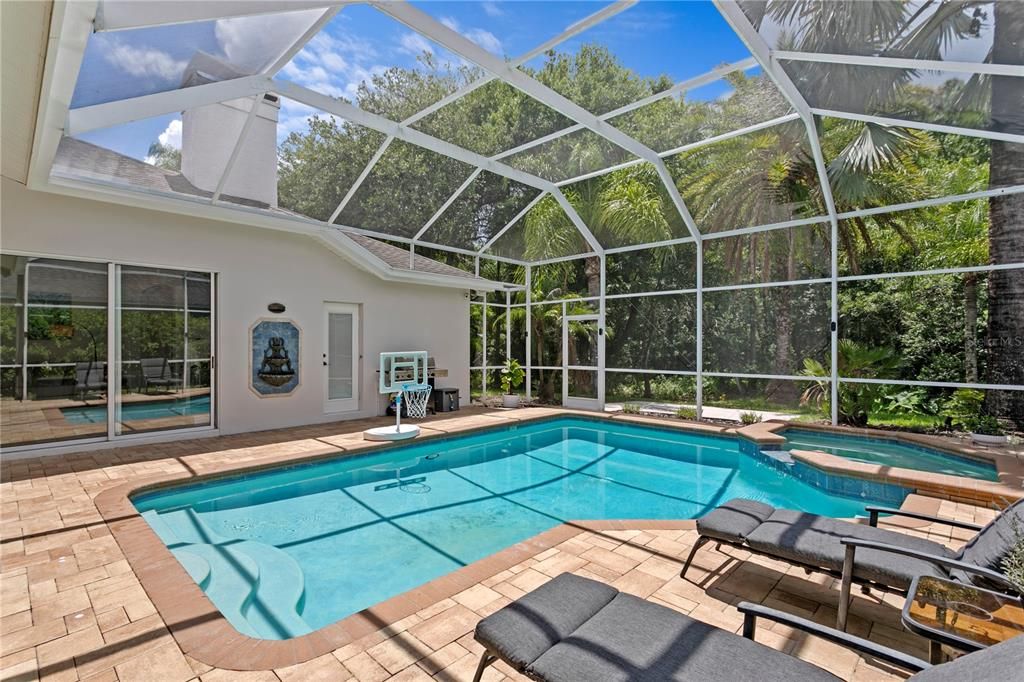For Sale: $795,000 (4 beds, 3 baths, 2414 Square Feet)