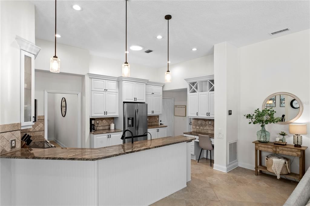 For Sale: $795,000 (4 beds, 3 baths, 2414 Square Feet)