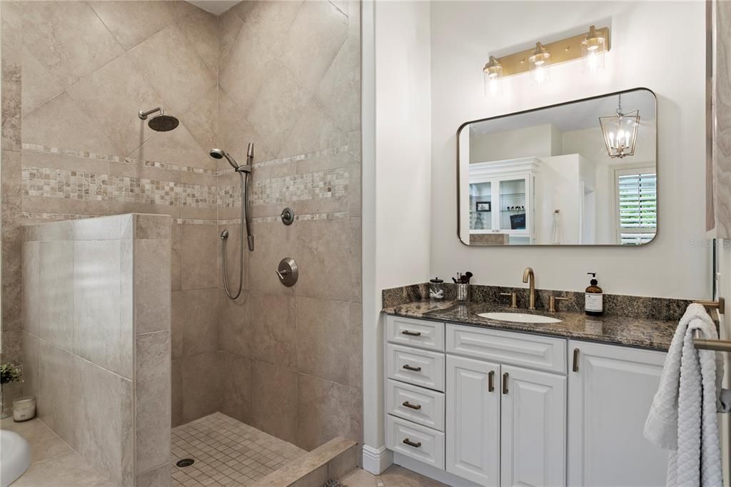 For Sale: $795,000 (4 beds, 3 baths, 2414 Square Feet)