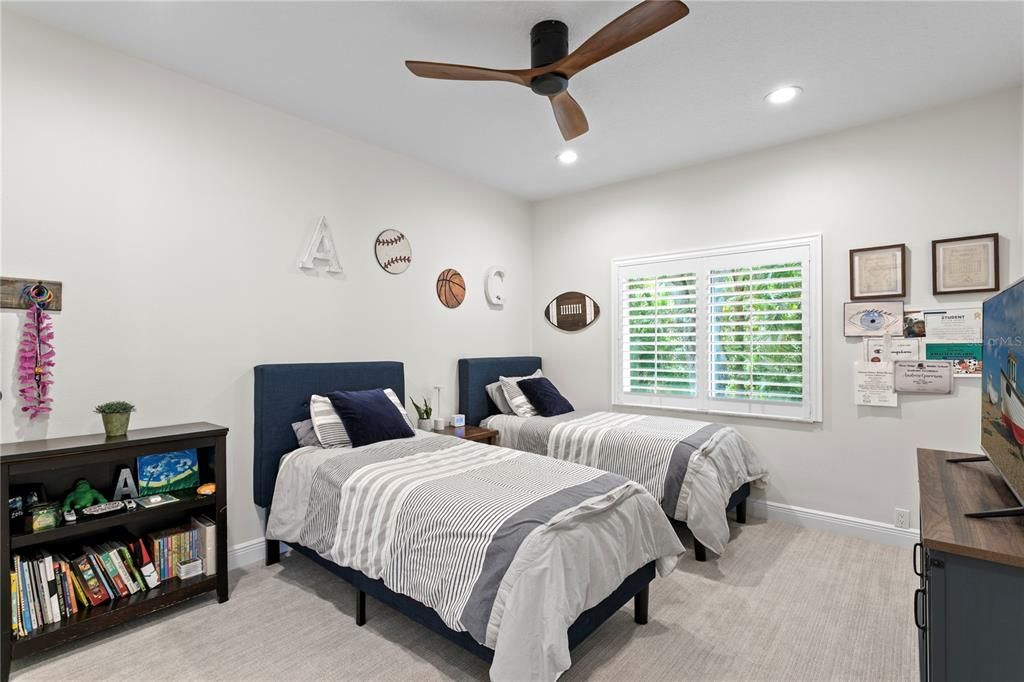For Sale: $795,000 (4 beds, 3 baths, 2414 Square Feet)