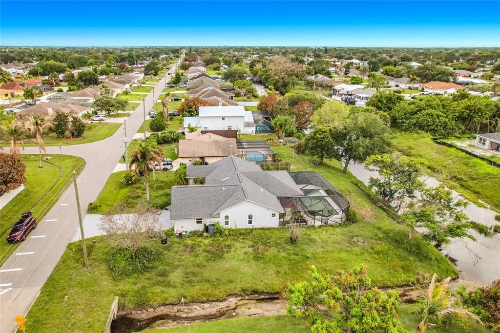 For Sale: $399,000 (3 beds, 2 baths, 1823 Square Feet)