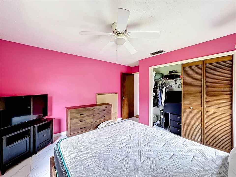 For Sale: $399,000 (3 beds, 2 baths, 1823 Square Feet)