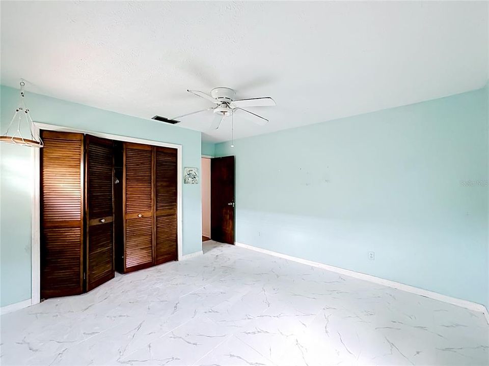 For Sale: $399,000 (3 beds, 2 baths, 1823 Square Feet)