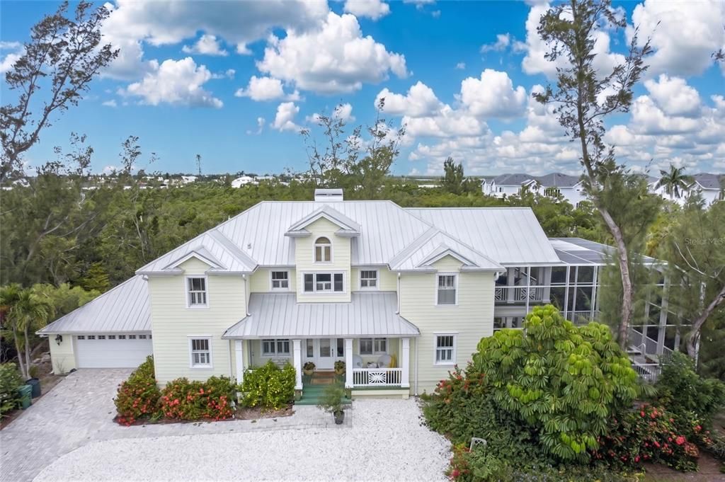 For Sale: $1,749,000 (4 beds, 3 baths, 2688 Square Feet)