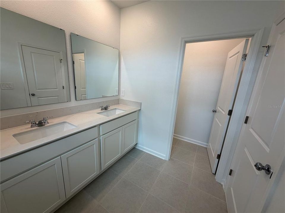 For Rent: $2,350 (3 beds, 2 baths, 1873 Square Feet)