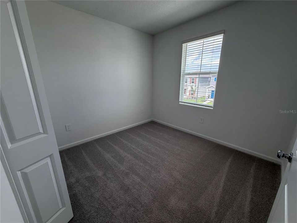 For Rent: $2,350 (3 beds, 2 baths, 1873 Square Feet)