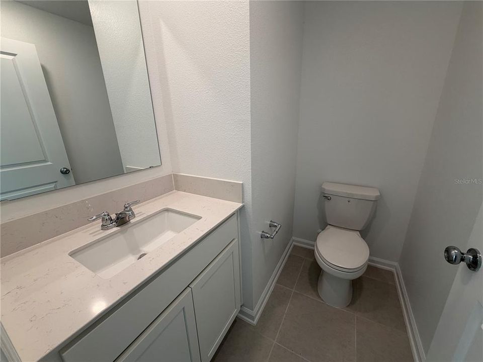 For Rent: $2,350 (3 beds, 2 baths, 1873 Square Feet)