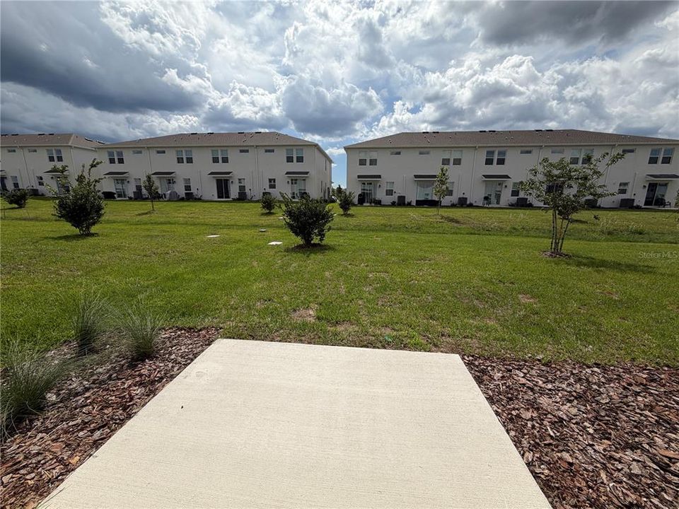 For Rent: $2,350 (3 beds, 2 baths, 1873 Square Feet)