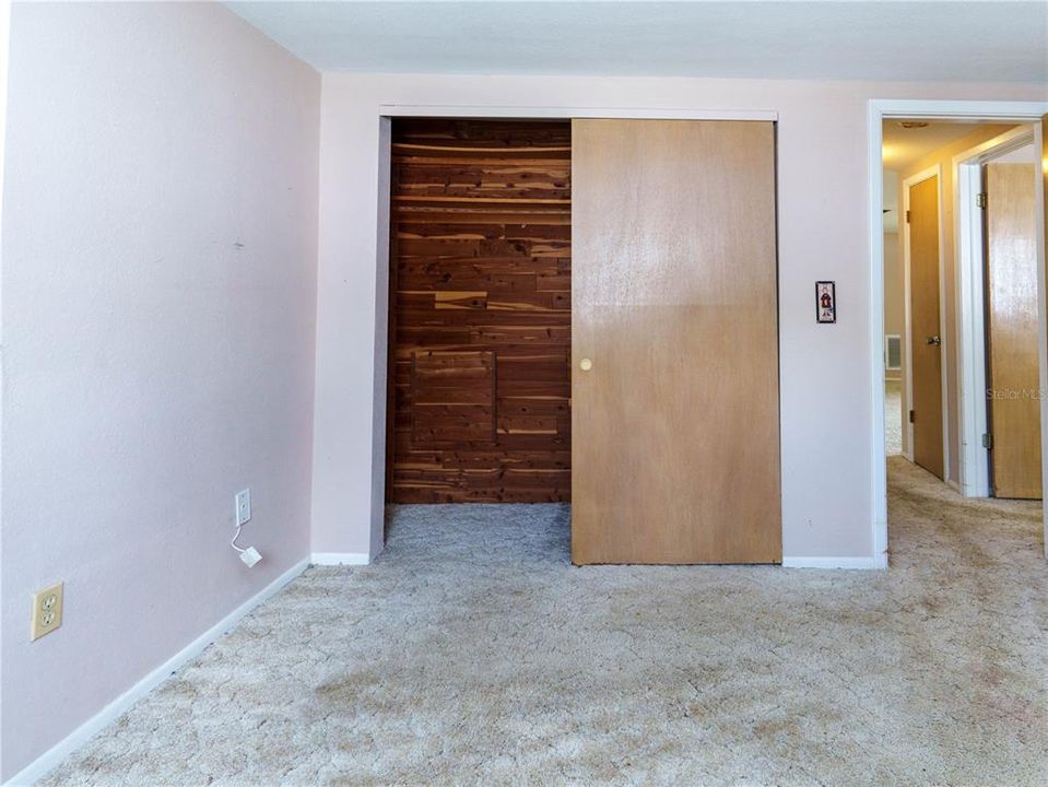 For Sale: $185,000 (2 beds, 2 baths, 1092 Square Feet)