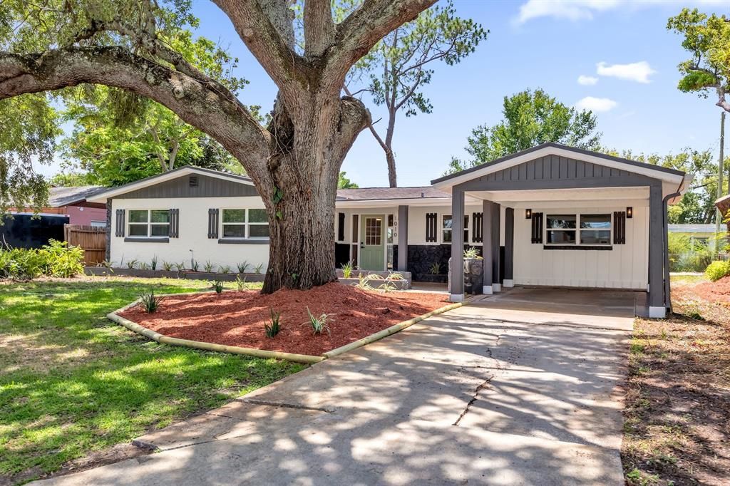 For Sale: $369,000 (3 beds, 2 baths, 1545 Square Feet)