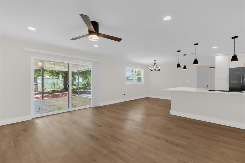 For Sale: $369,000 (3 beds, 2 baths, 1545 Square Feet)