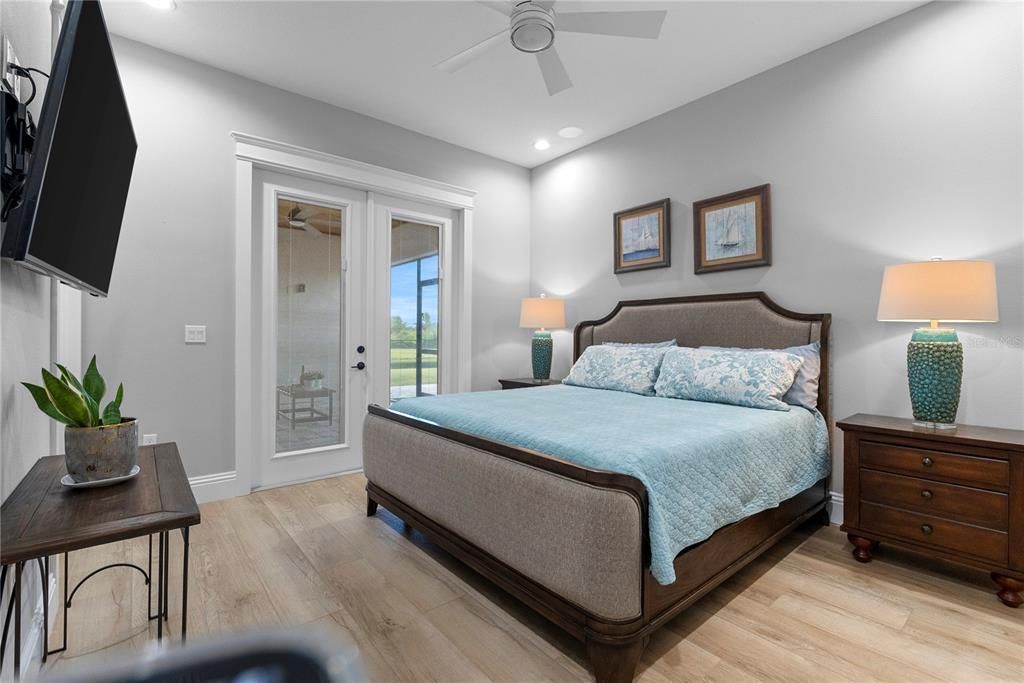For Sale: $1,800,000 (6 beds, 4 baths, 3770 Square Feet)