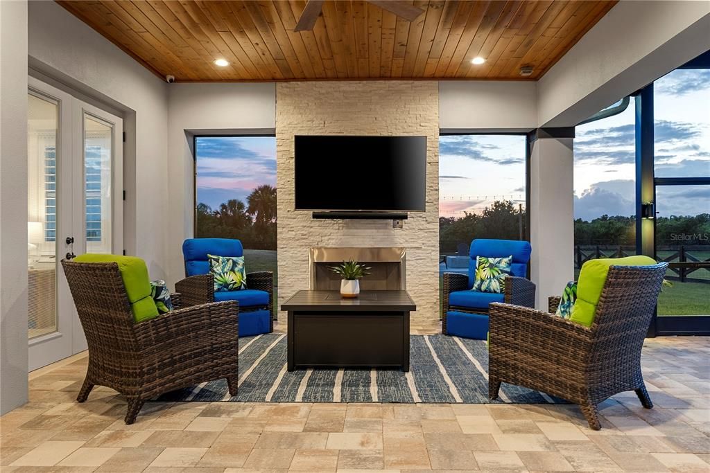 For Sale: $1,800,000 (6 beds, 4 baths, 3770 Square Feet)